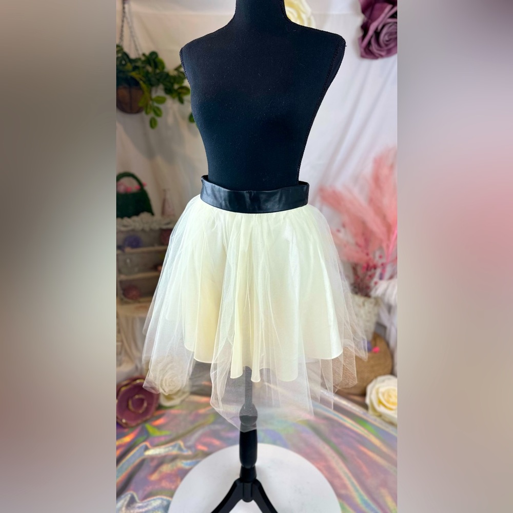 Missile for Free People About A Girl Tutu in Ivory. Size XS